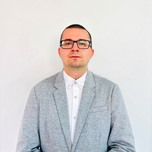 Денис Маров